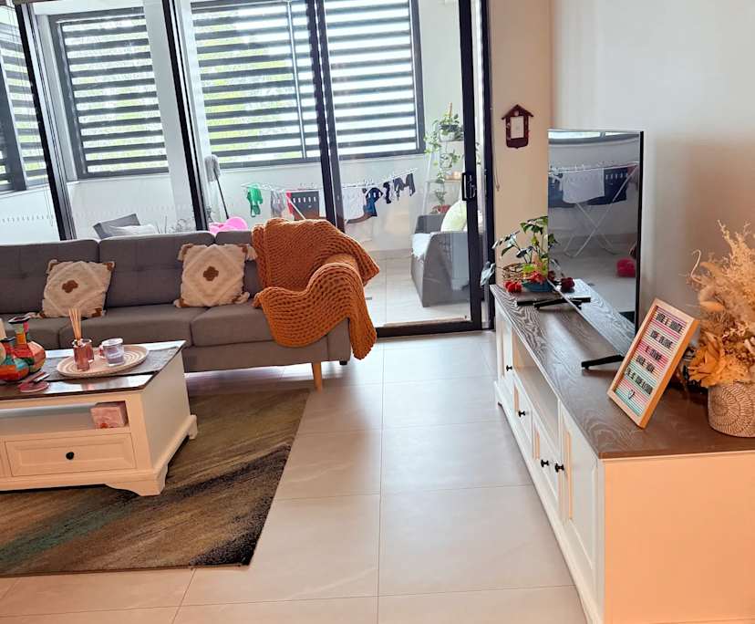 Unfurnished room with own bathroom