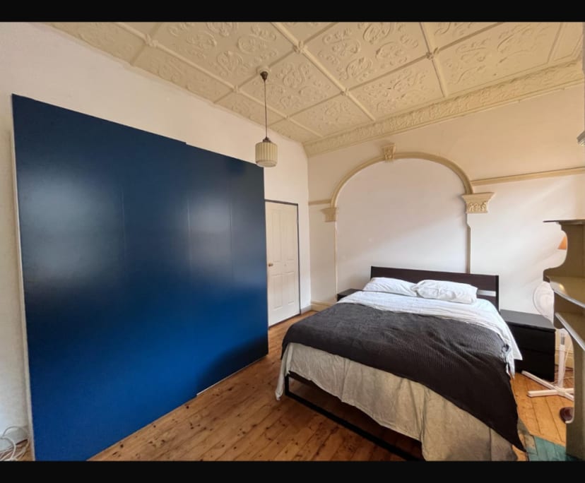 Room in a share house