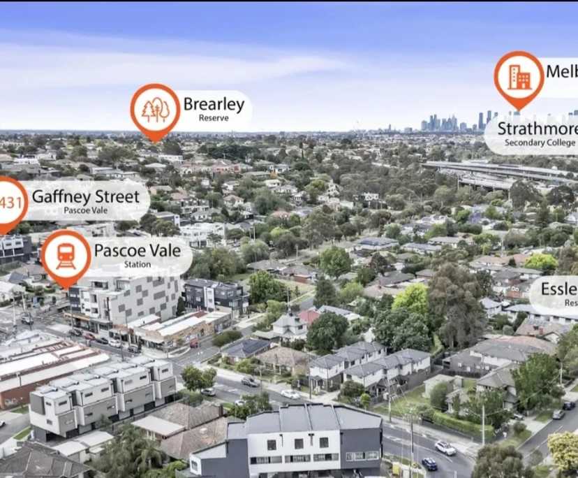 Furnished room in a share house