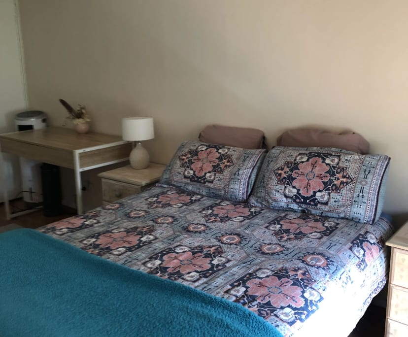 $290, Share-house, 3 bathrooms, Mornington VIC 3931