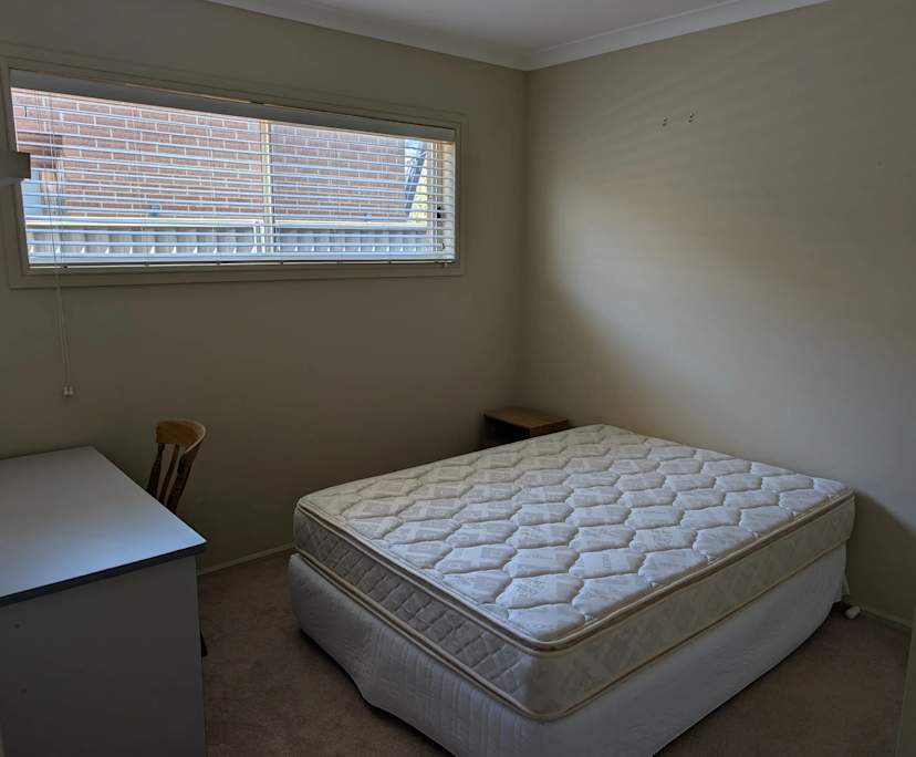 $210, Share-house, 3 rooms, Pakenham VIC 3810, Pakenham VIC 3810