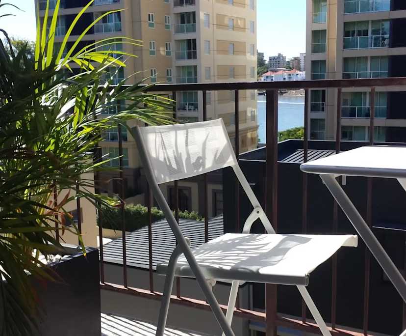 $235, Student-accommodation, 4 bathrooms, Kangaroo Point QLD 4169