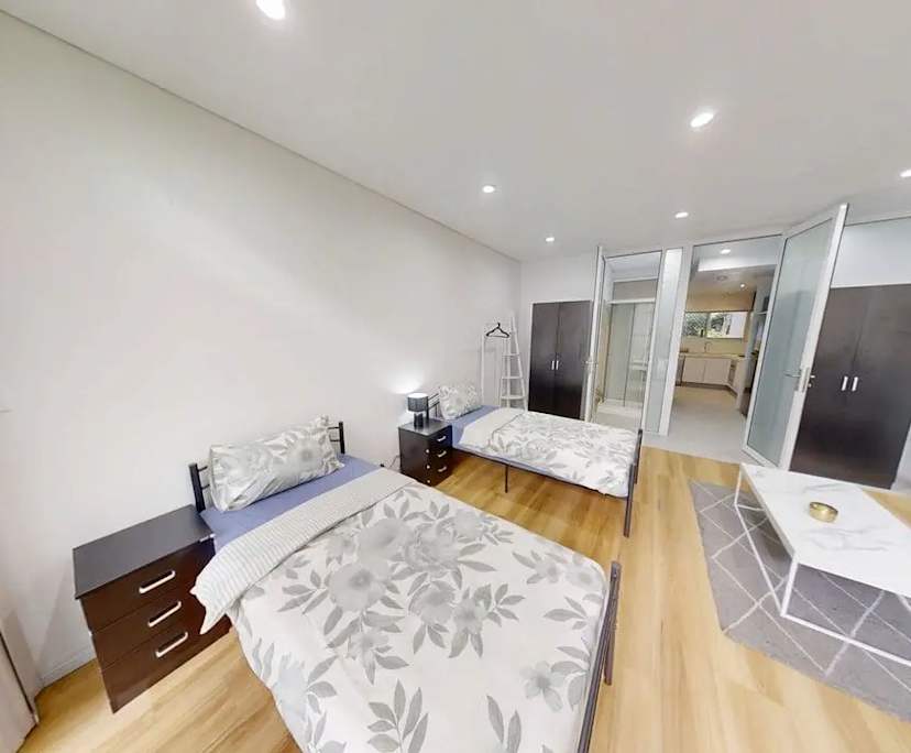 propertyImage