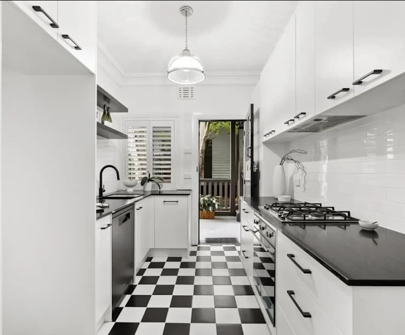 $350, Flatshare, 2 bathrooms, Bowen Hills QLD 4006