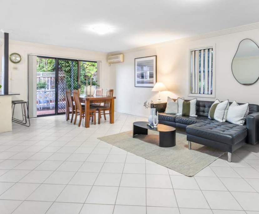 Room in a share house