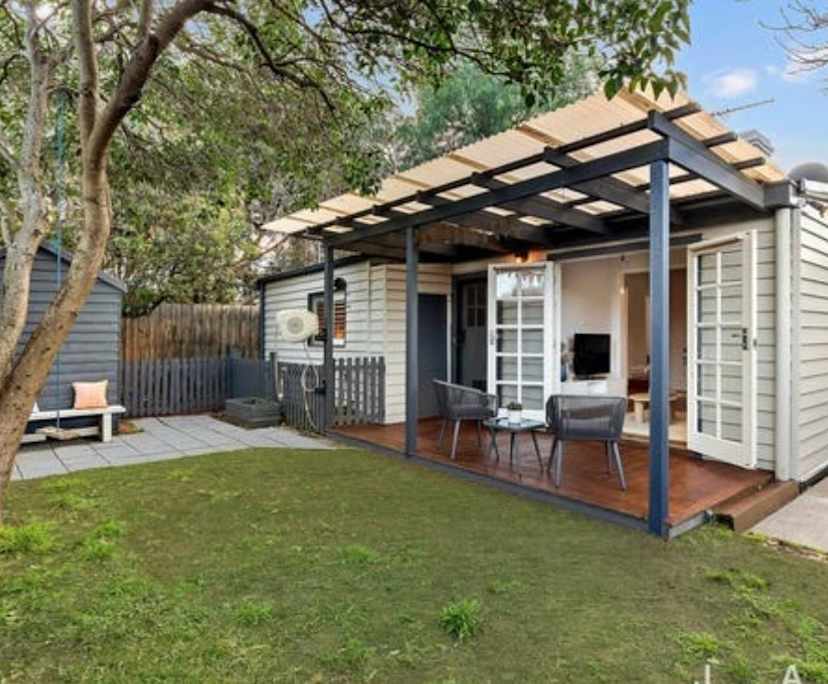 Unfurnished room in a share house