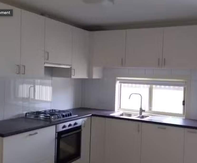 Room in a share house