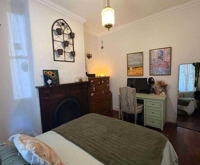 Unfurnished room in a share house