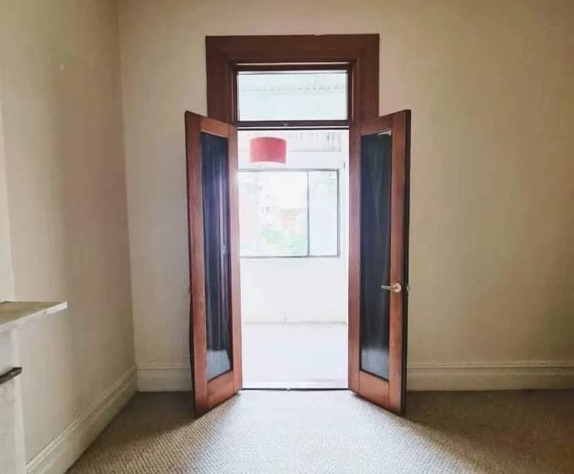 Unfurnished room in a share house