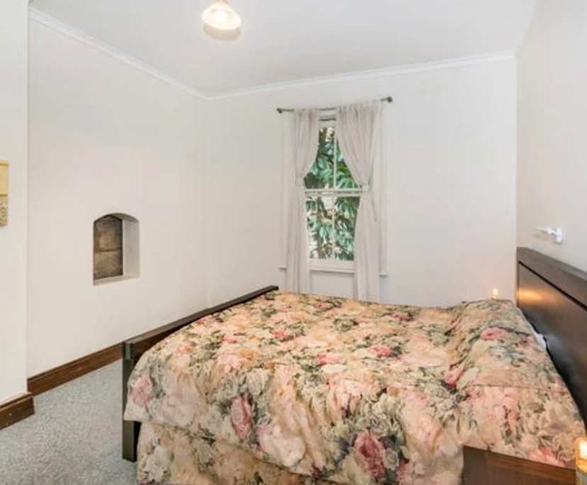 Unfurnished room in a share house
