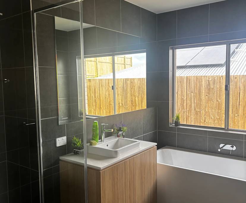 $300, Share-house, 4 bathrooms, Ripley QLD 4306