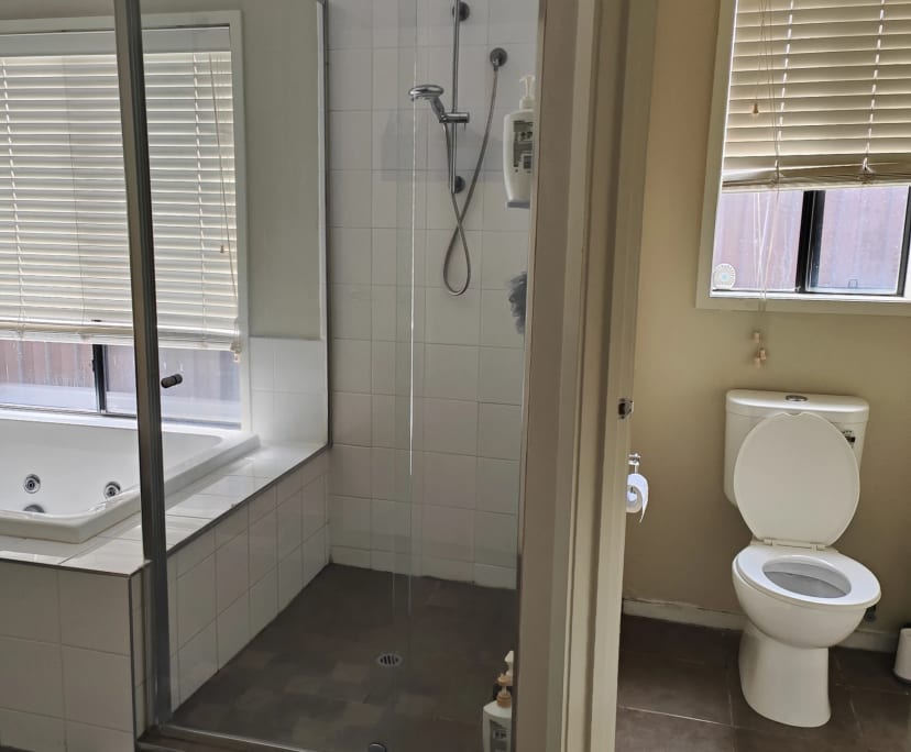 $240, Share-house, 5 bathrooms, Point Cook VIC 3030