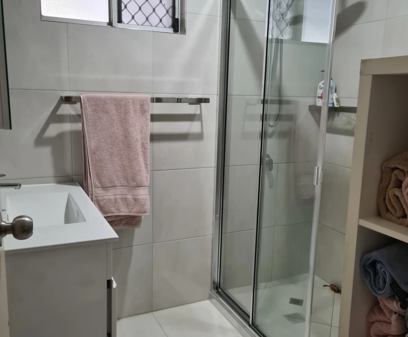 $220-250, Student-accommodation, 2 rooms, Cranbrook QLD 4814, Cranbrook QLD 4814