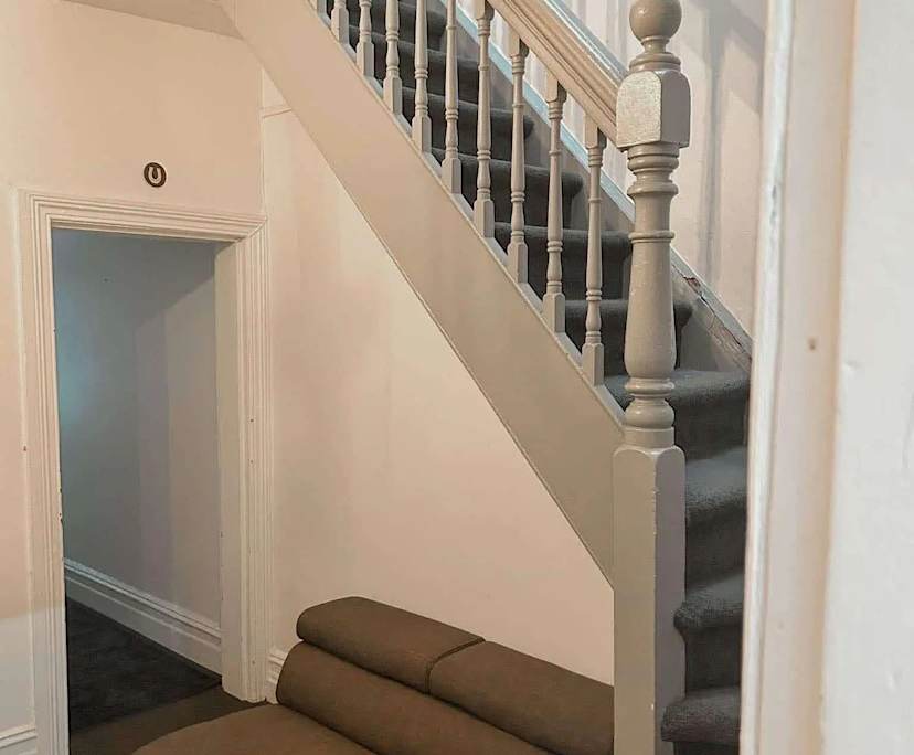 Furnished room in a share house