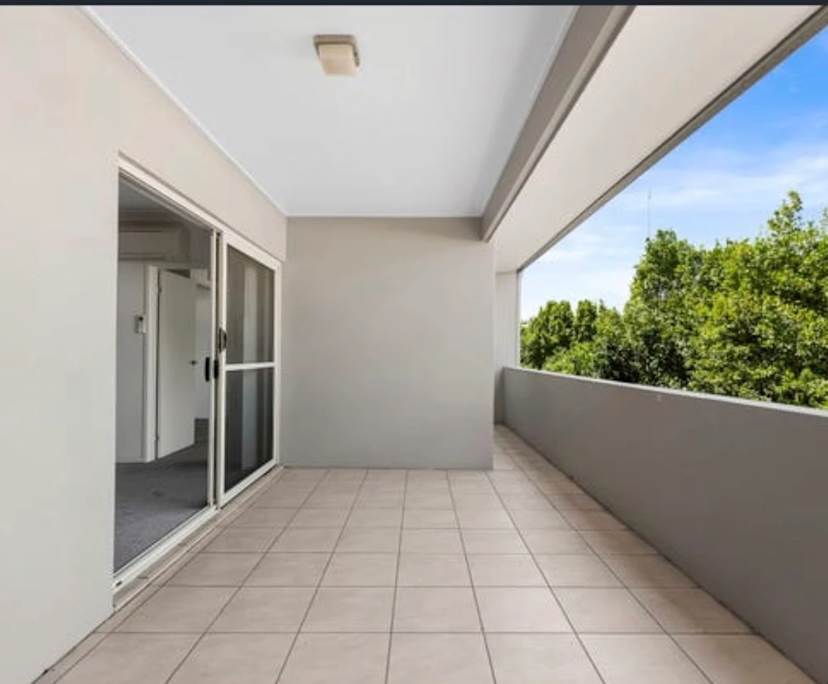$370, Flatshare, 2 bathrooms, Bulimba QLD 4171