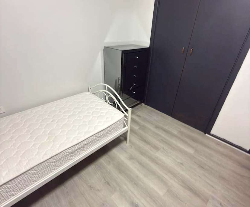 Whole property with 3 rooms for rent