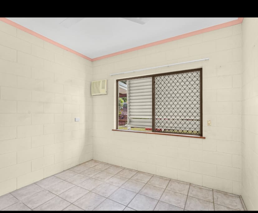 $250, Share-house, 3 bathrooms, Brinsmead QLD 4870