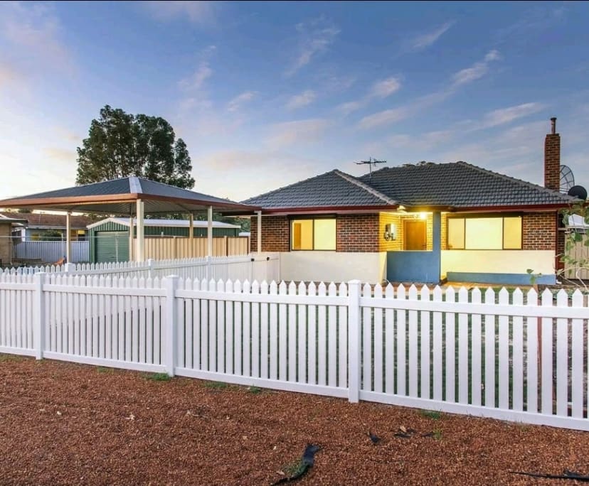 Room for Rent in Cloverdale, Perth 250, Furnished...