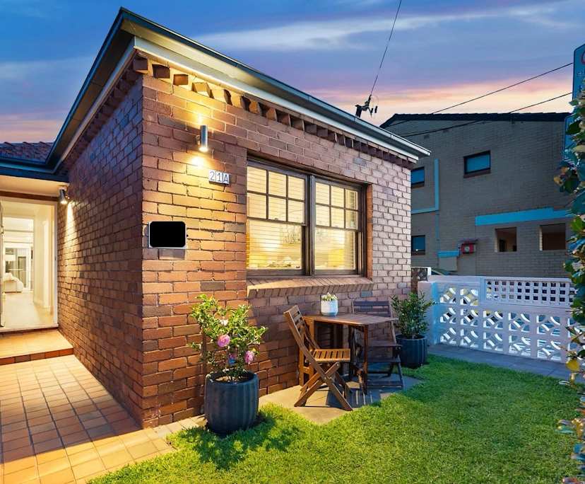 Whole property with 2 rooms for rent