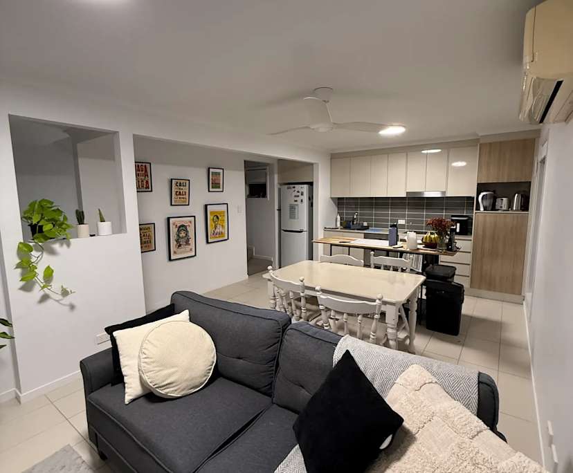 Furnished room with own bathroom