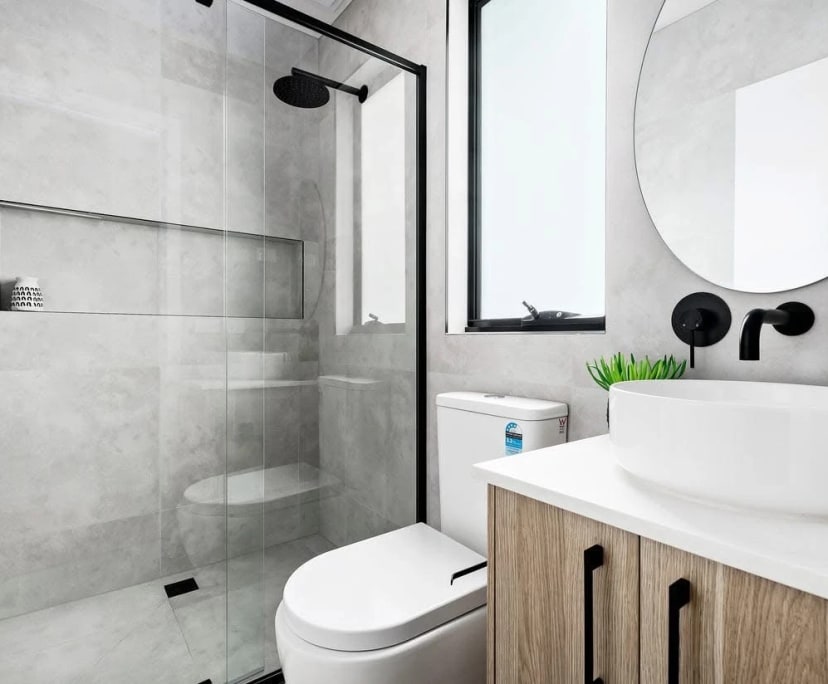 Furnished room with own bathroom