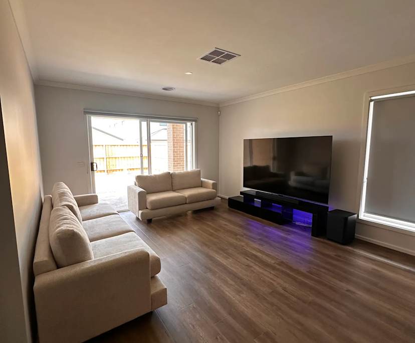 propertyImage
