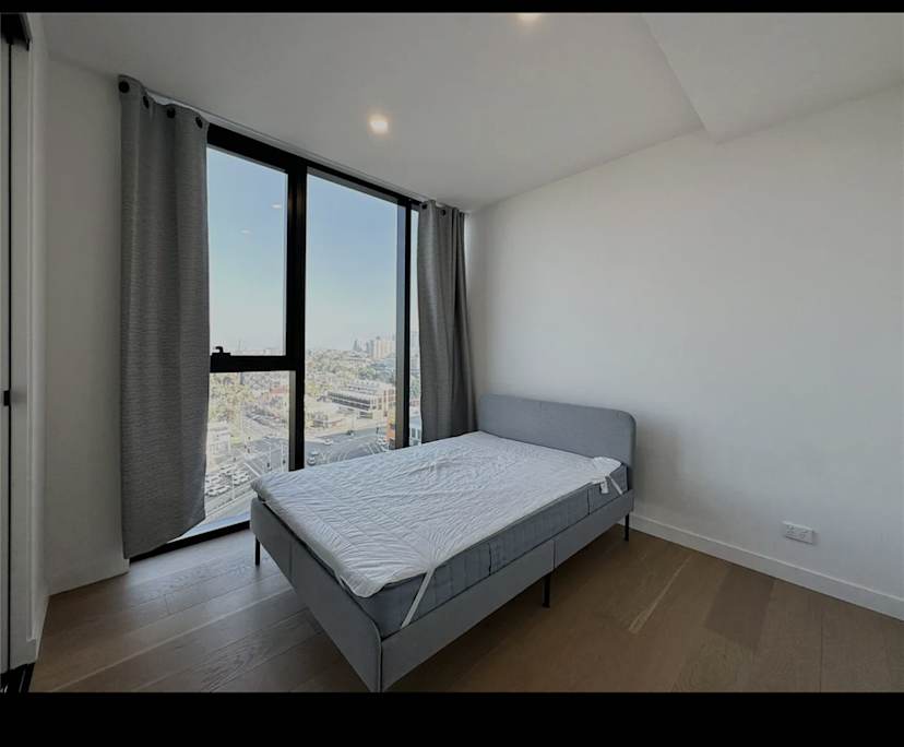 Furnished room with own bathroom