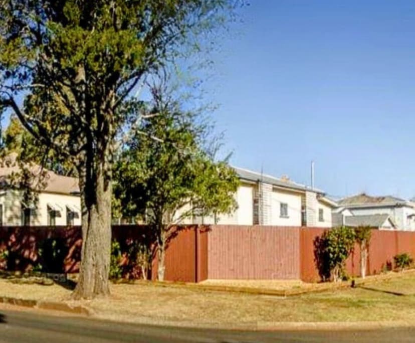 $345, Share-house, 3 bathrooms, South Toowoomba QLD 4350