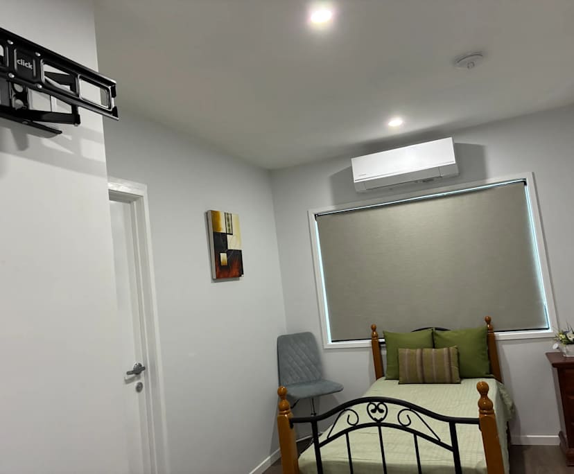 $360, Share-house, 6 bathrooms, Deer Park VIC 3023