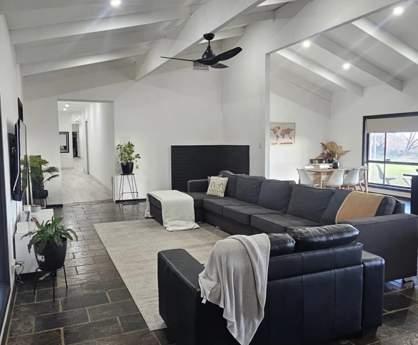 Unfurnished room in a share house