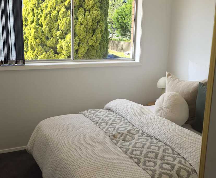 $350, Share-house, 4 bathrooms, Sutherland NSW 2232