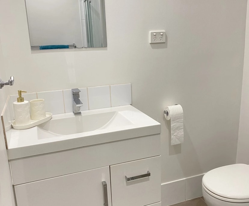 $360, Student-accommodation, 1 bathroom, Arundel QLD 4214