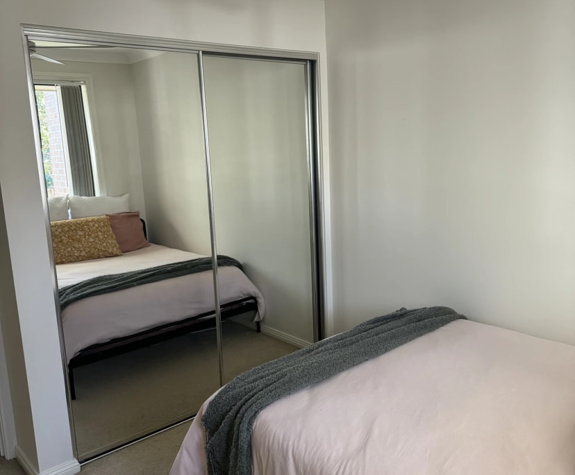 Room in a share house