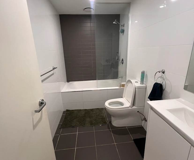 Furnished room with own bathroom