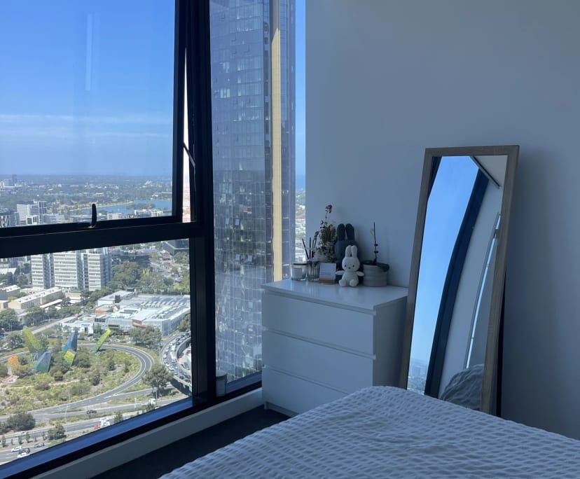 Furnished room in a flatshare