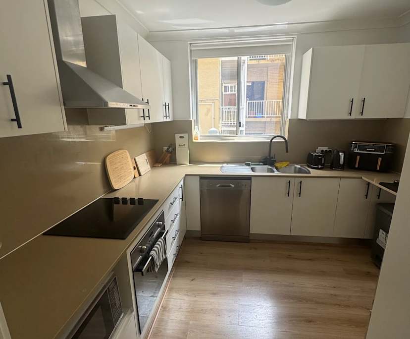 Furnished room in a flatshare