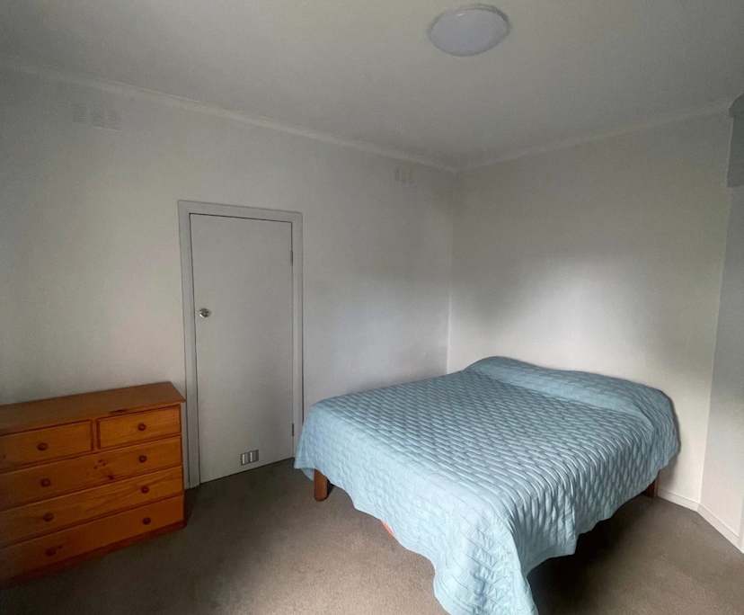 $350, Student-accommodation, 1 bathroom, Allambie Heights NSW 2100