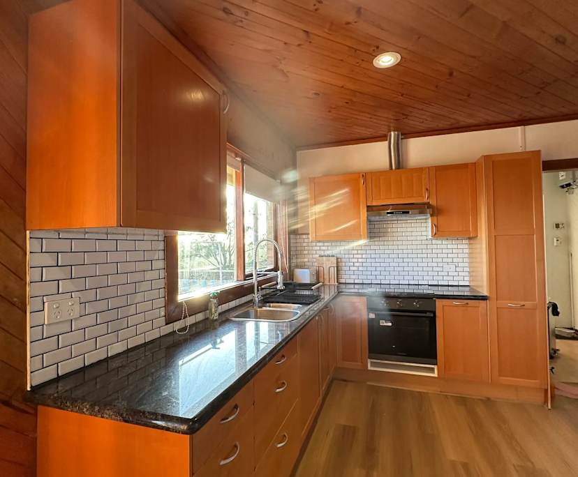 $255, Share-house, 3 bathrooms, Jacana VIC 3047