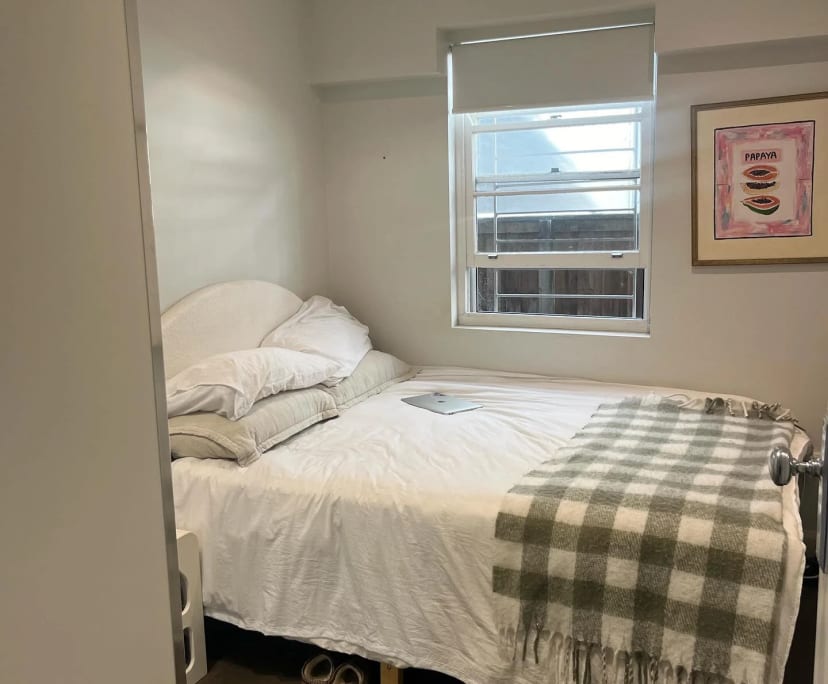 Unfurnished room in a flatshare