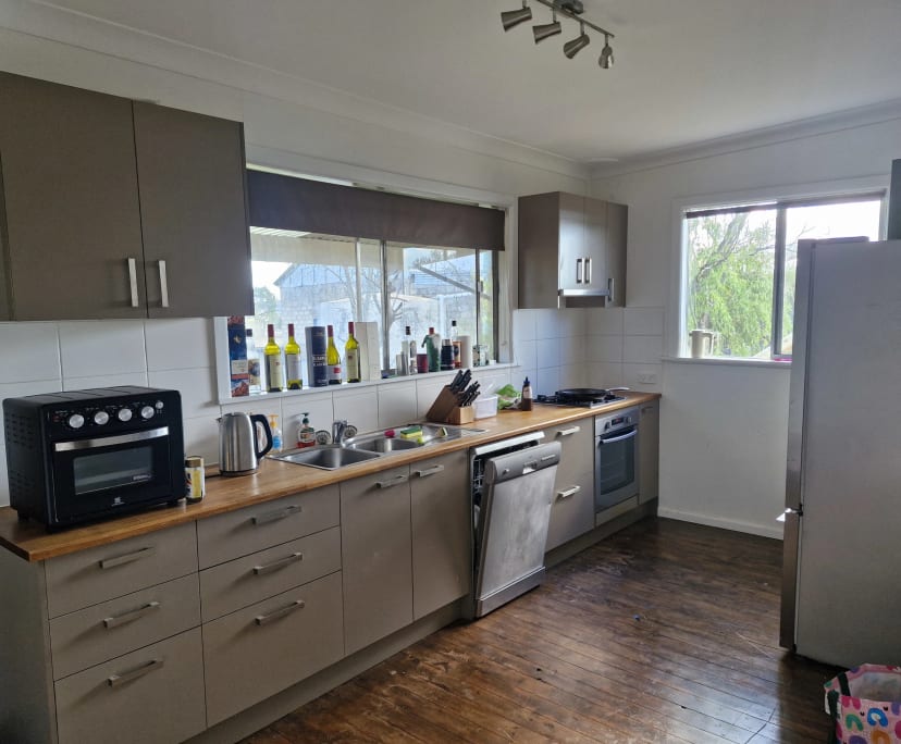 Unfurnished room with own bathroom