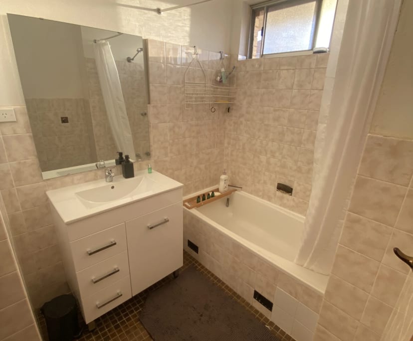 $430, Flatshare, 2 bathrooms, Merewether NSW 2291