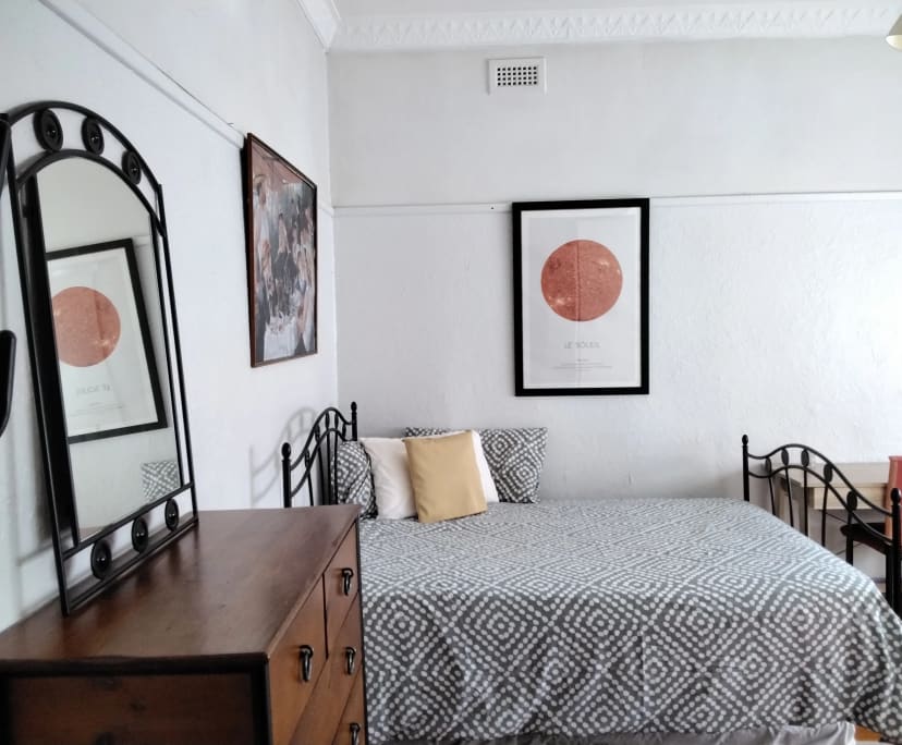 Furnished room in a share house