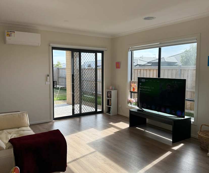 Room in a share house