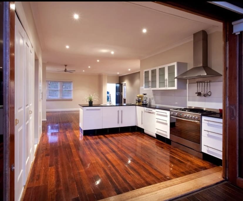 Whole property with 4 rooms for rent