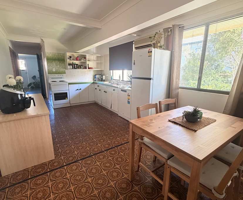 $260, Share-house, 3 bathrooms, Wilston QLD 4051