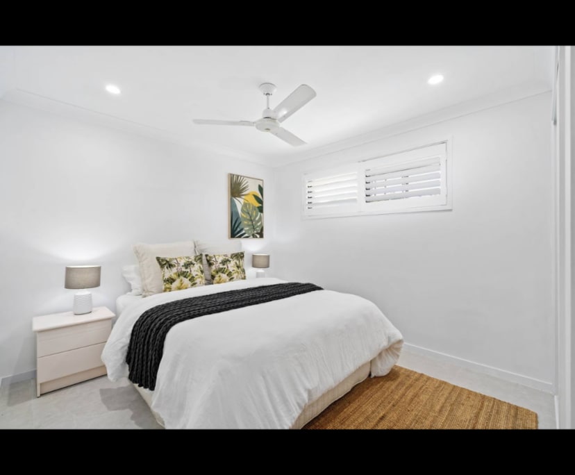 Furnished room in a share house