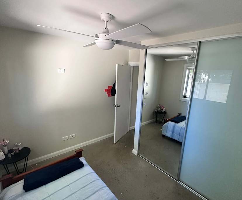 Furnished room in a share house