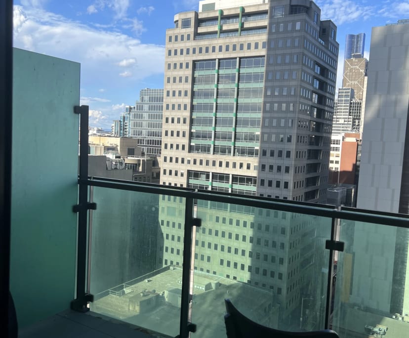Furnished room in a flatshare