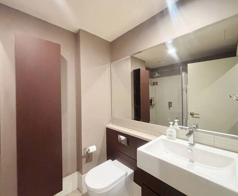 $830, Whole-property, 2 bathrooms, West Melbourne VIC 3000