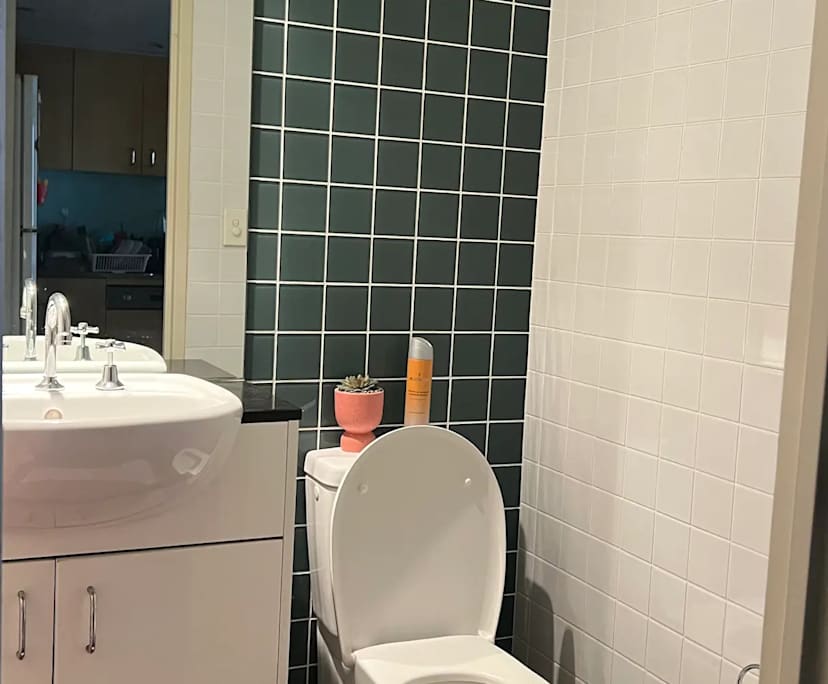 Unfurnished room in a flatshare